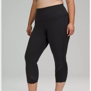 Lululemon wunder under scalloped hem HR high rise crop legging black luxtreme